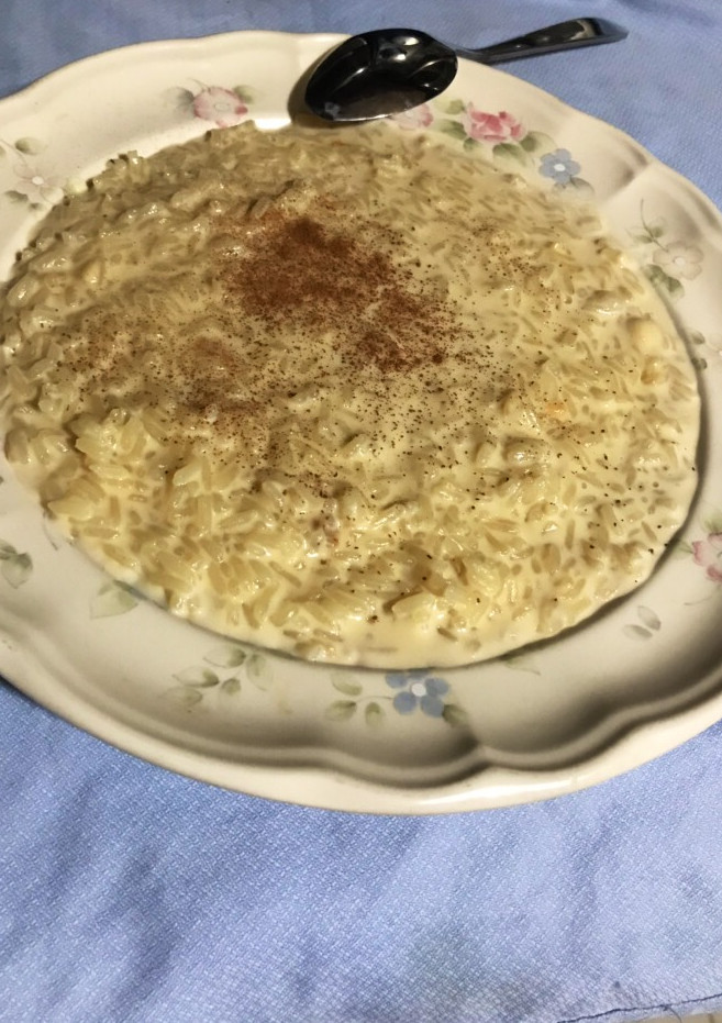 Una foto de Arroz con dulce/ leche 🍚