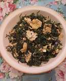 Lá ngải cứu, lá mơ xào trứng