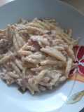 Trofie con noci, speck e provola