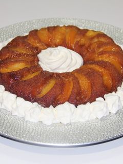 Una foto de Torta invertida de Duraznos