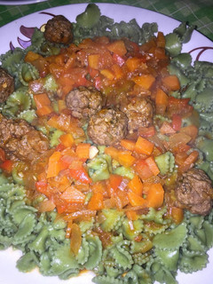 Una foto de Mini Albóndigas con Pasta a La Pato 🦆