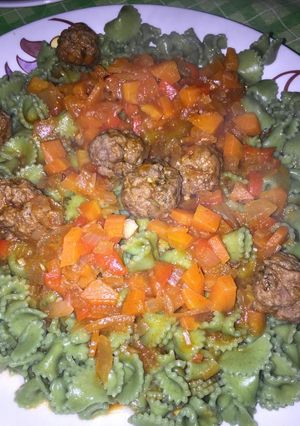 Una foto de Mini Albóndigas con Pasta a La Pato 🦆