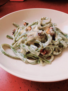 Foto principal de Tagliatelle con crema de queso Gorgonzola y nueces