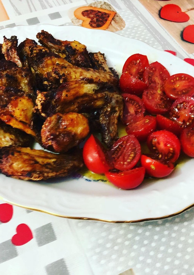 Una foto de Alas de pollo adobadas