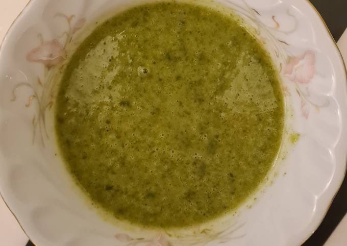 Steps to Make Speedy Spinach and Broccoli Soup