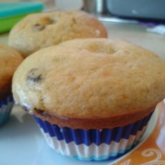 A picture of Banana Choco chip muffins.