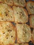 جارليك بريد(خبز التوم)