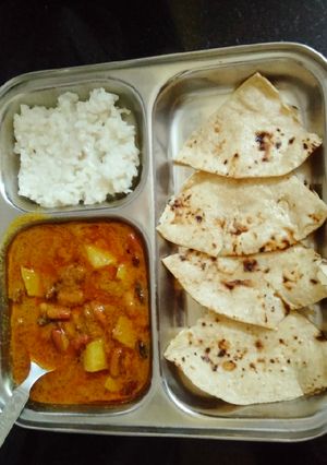 स्पाइसी राजमा (spicy rajma recipe in Hindi) रेसिपी मुख्य फोटो