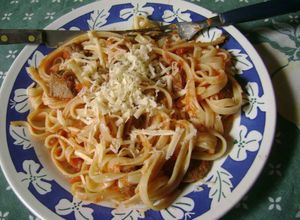 Una foto de Fideos con tuco del rama