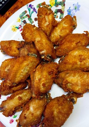 รูปของ ปีกไก่ทอดน้ำปลาสูตรกรอบ