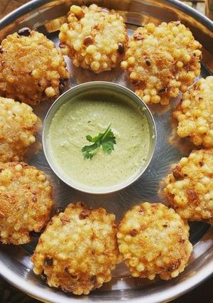 A picture of Sabudana tikki.