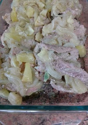Una foto de Pulpa de cerdo con piña al horno