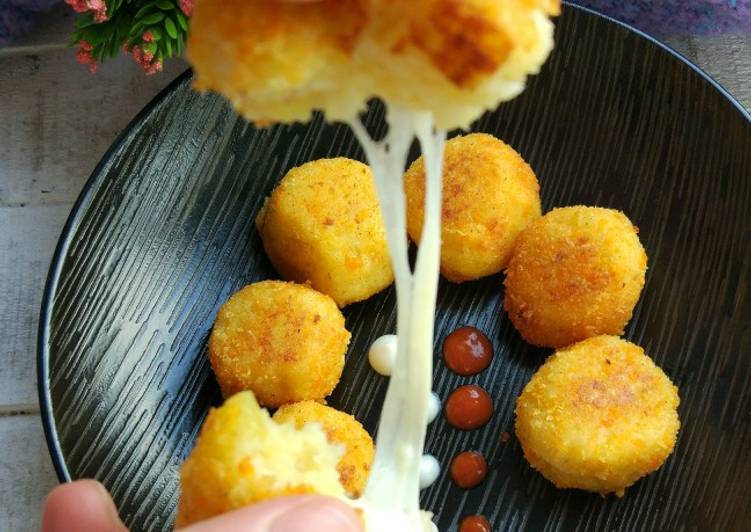 Bagaimana Menyiapkan Mozarella potato balls / bola2 kentang mozarella yang Sempurna