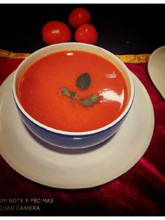 टोमॅटो सूप (tomato soup recipe in marathi) रेसिपी चे मुख्य फोटो