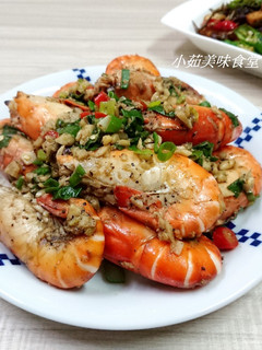 蒜味椒鹽蝦 的食譜成品照片