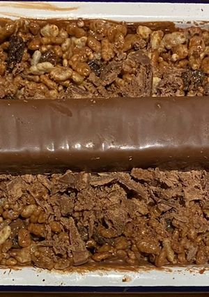 A picture of Wispa crispy cake.