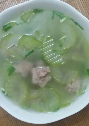 Hình của món Canh bí nấu sườn.