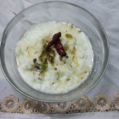 A picture of Mango and coconut chutney.