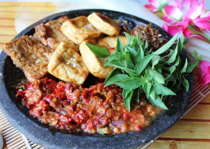 Wajib coba! Bagaimana cara memasak Sambel penyet dijamin sempurna