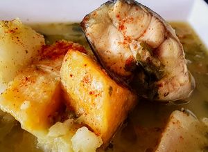 Una foto de Pez bagre en salsa con leche de coco