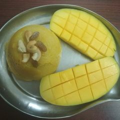 A picture of Mango sajjige(suji ka halwa).