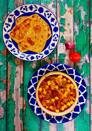 A picture of Gobi-Paneer Kadai.
