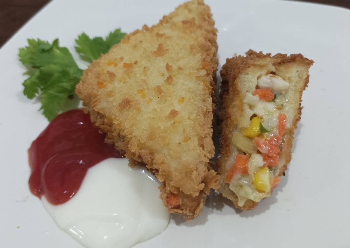 Roti Tawar Goreng Isi Ragout