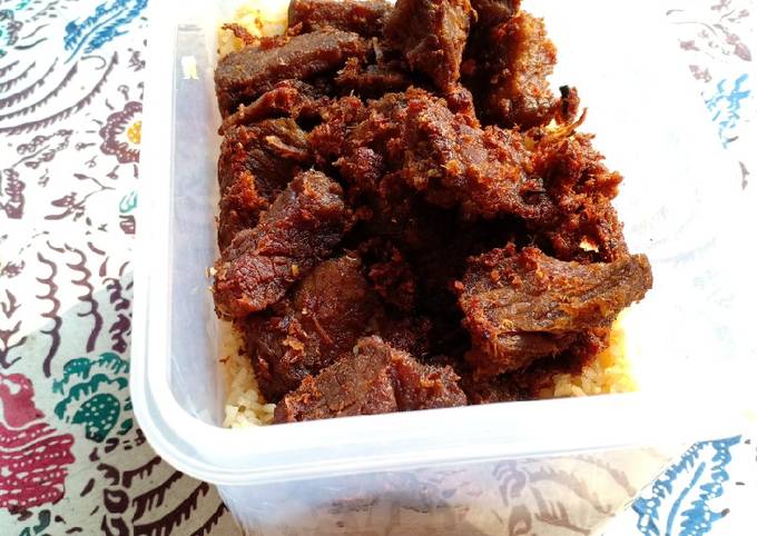 Nasi Mandhi Daging Sapi