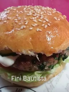 Una foto de Hamburguesa de ternera y espinacas