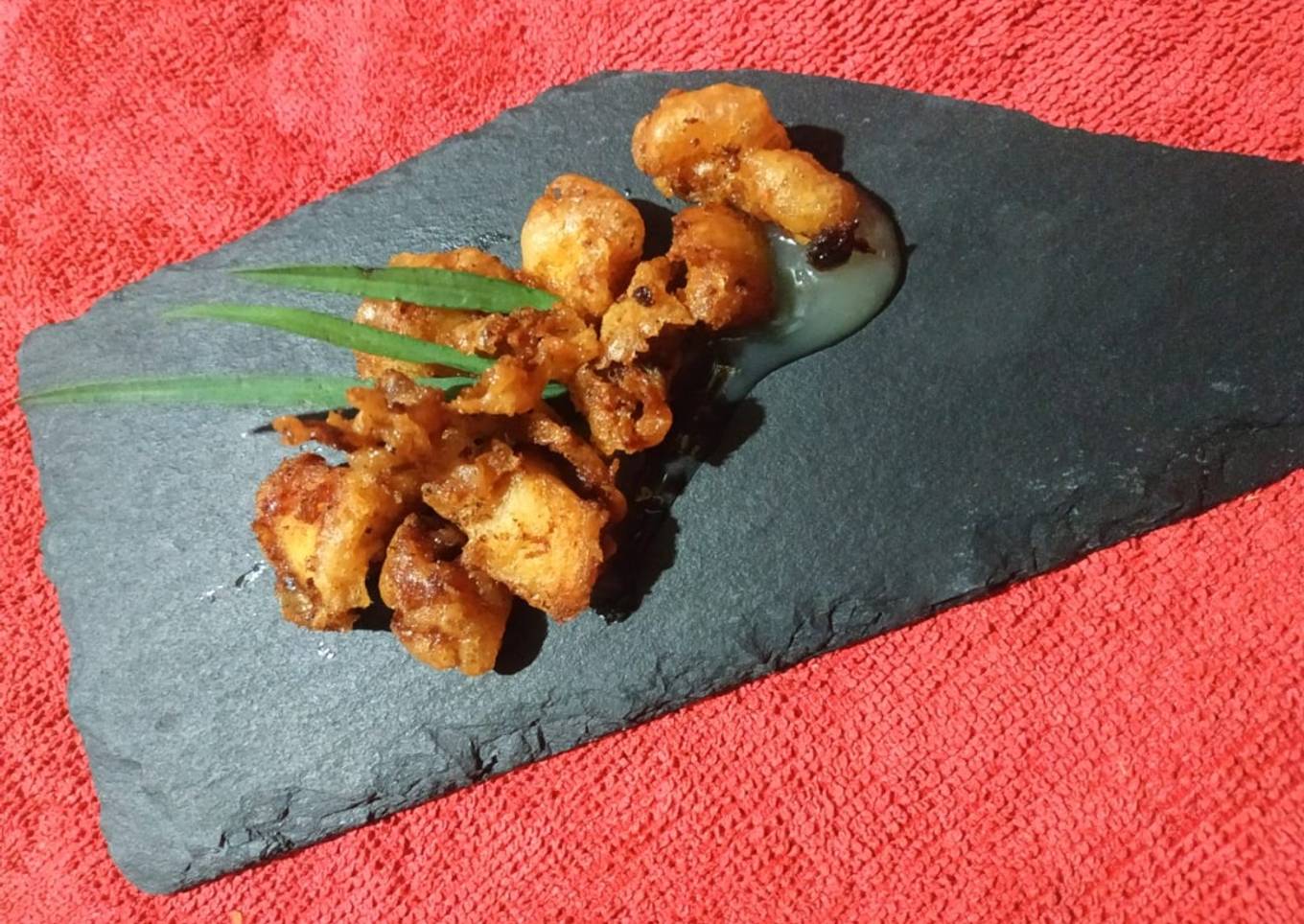 Pollo rebozado con salsa de piña