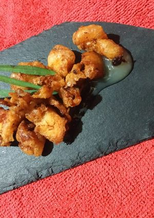 Una foto de Pollo rebozado con salsa de piña