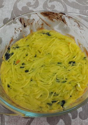 Una foto de Espaguetis con "queso" veganos 🍝