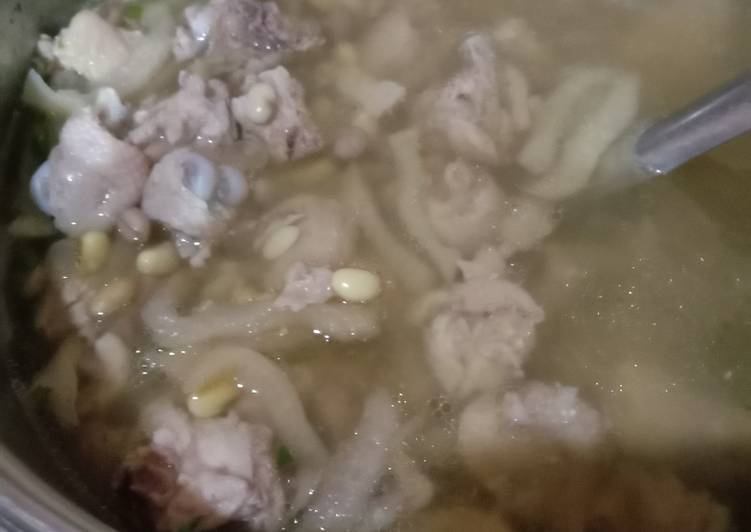 Resep &#34;Soup kacang kedelai, kacang tanah dan lobak manis daging ayam&#34; Anti Gagal