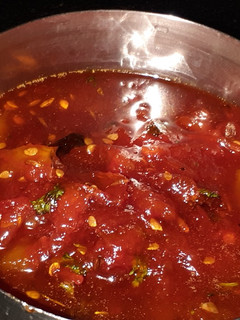 टमाटर की खट्टी मीठी चटनी (tamatar ki khatti meethi chutney recipe in Hindi) रेसिपी मुख्य फोटो