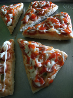 Foto resep Pizza Sosis 🍕🍕🍕🍕🍕