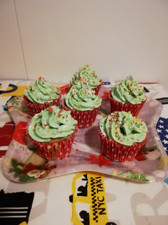 Una foto de Cupcakes navideños sanos