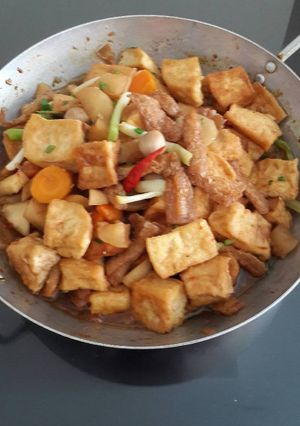 Hình của món Đậu hũ, sườn non chay kho thập cẩm !.