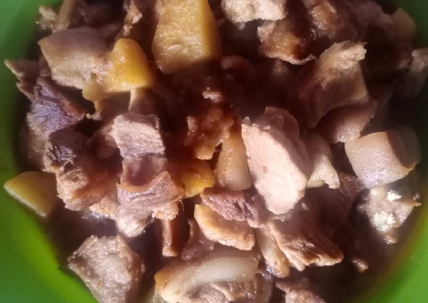 Daging babi kecap masak sederhana