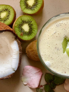 A picture of Coconut 🥥 Kiwi 🥝 Smoothie.