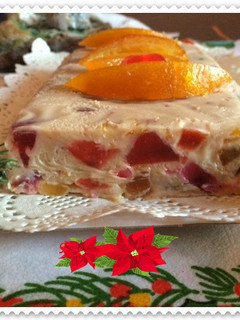 Una foto de Turrón de chocolate blanco con frutas confitadas