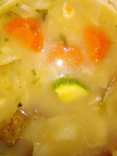 Una foto de Caldo de pollo estilo Tijuanense