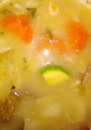 Una foto de Caldo de pollo estilo Tijuanense