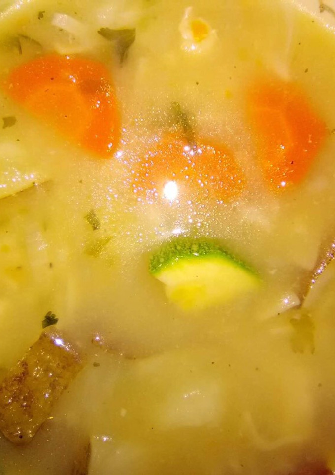 Una foto de Caldo de pollo estilo Tijuanense