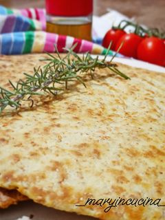 Foto di Piadina semi integrale al rosmarino