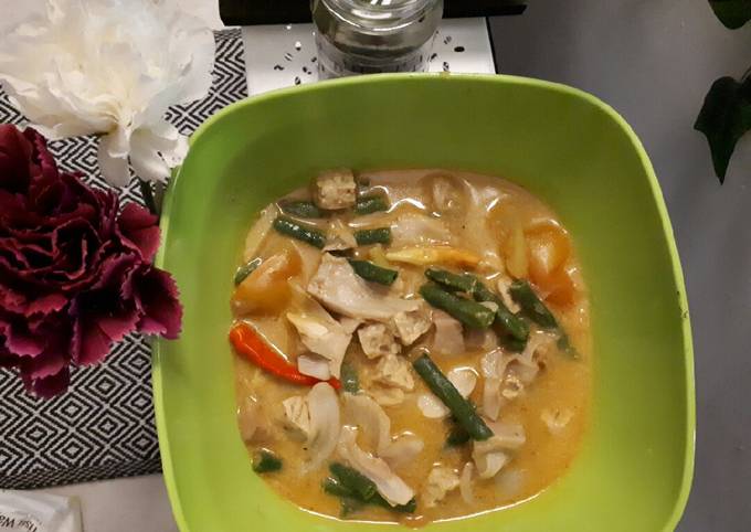 Sayur lodeh tewel (nangka muda)