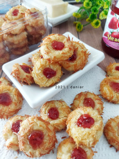 Foto resep Strawberry Thumbprint Cookies