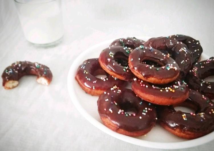 Eggless Donuts