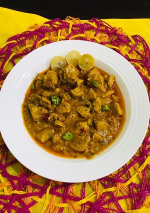 A picture of Boneless achaar chicken.