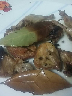 Una foto de 456. Codornices con coñac