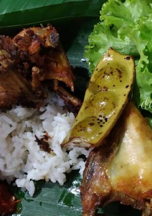Foto resep Ayam goreng bumbu kuning